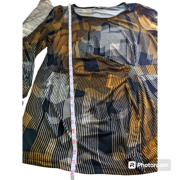 Long Sleeved, Cuffed Top. Size X. Brown/Black/White. Laura Plus - Picture 7 of 10